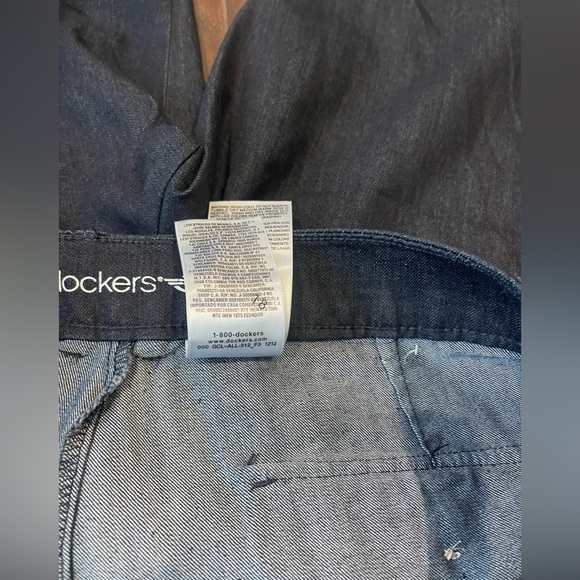 Dockers Women Dark Denim Hello Smooth Belted Capri Cropped Pant Size 14 - Picture 9 of 11